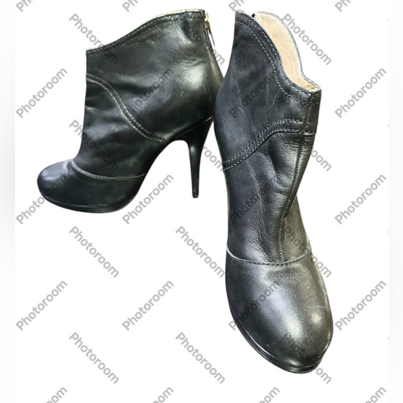 Colin Stuart Black Leather high heel booties, 4” heel, size 7 - Picture 14 of 15